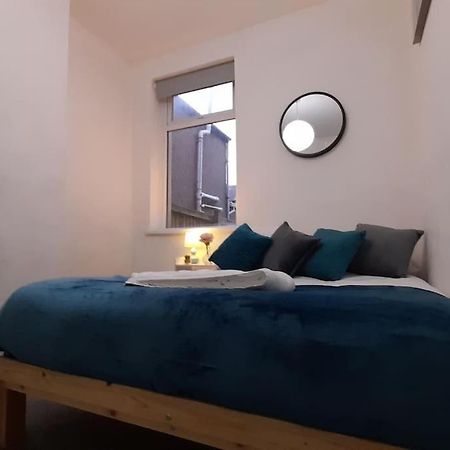 קארדיף Spacious 4 Bedroom, Free Netflix, Central Location מראה חיצוני תמונה