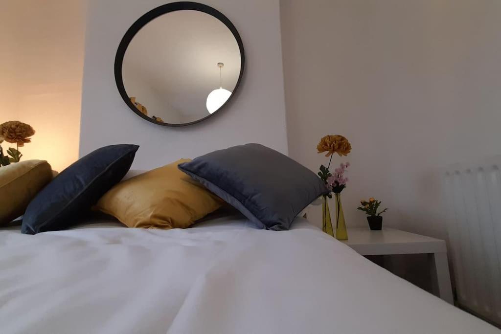 קארדיף Spacious 4 Bedroom, Free Netflix, Central Location מראה חיצוני תמונה