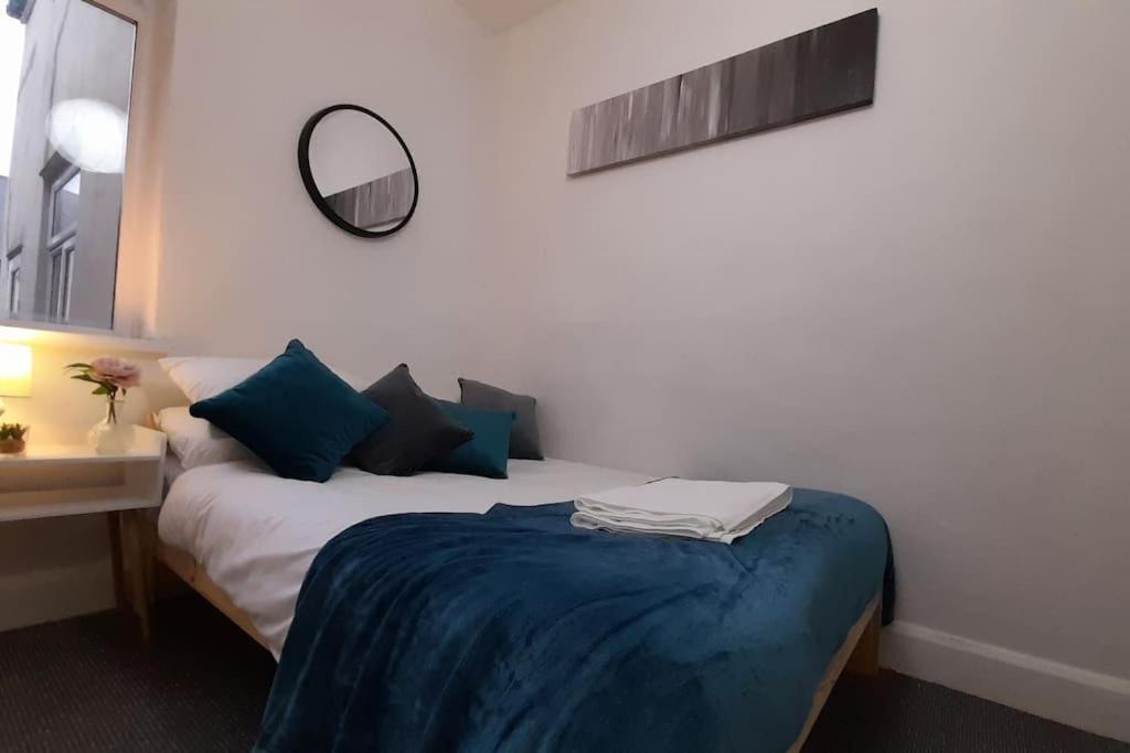 קארדיף Spacious 4 Bedroom, Free Netflix, Central Location מראה חיצוני תמונה